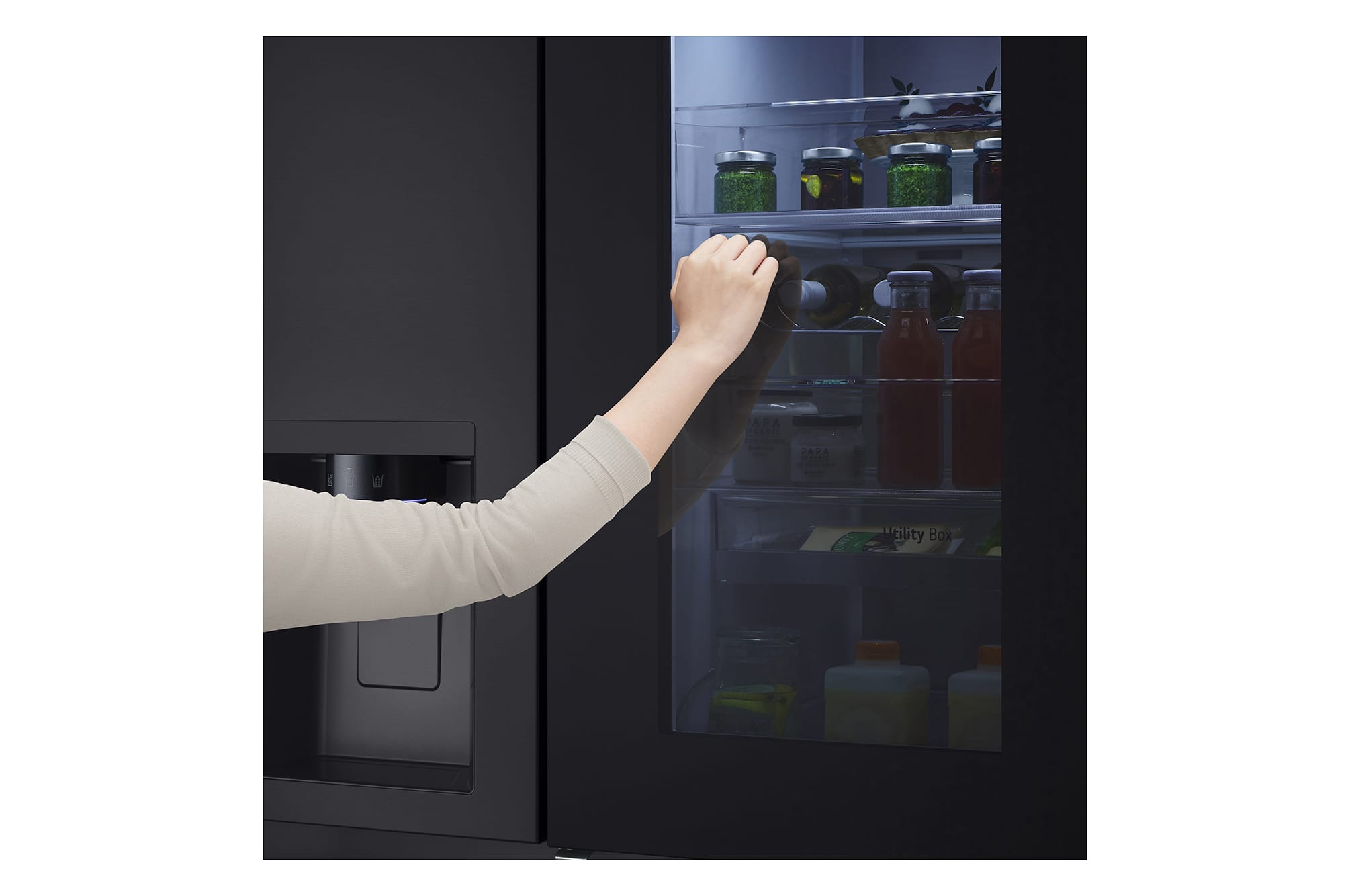 LG 628L InstaView Door-in-Door Side by Side Fridge GS-X6104EV LG 628L InstaView Door-in-Door Side by Side Fridge GS-X6104EV