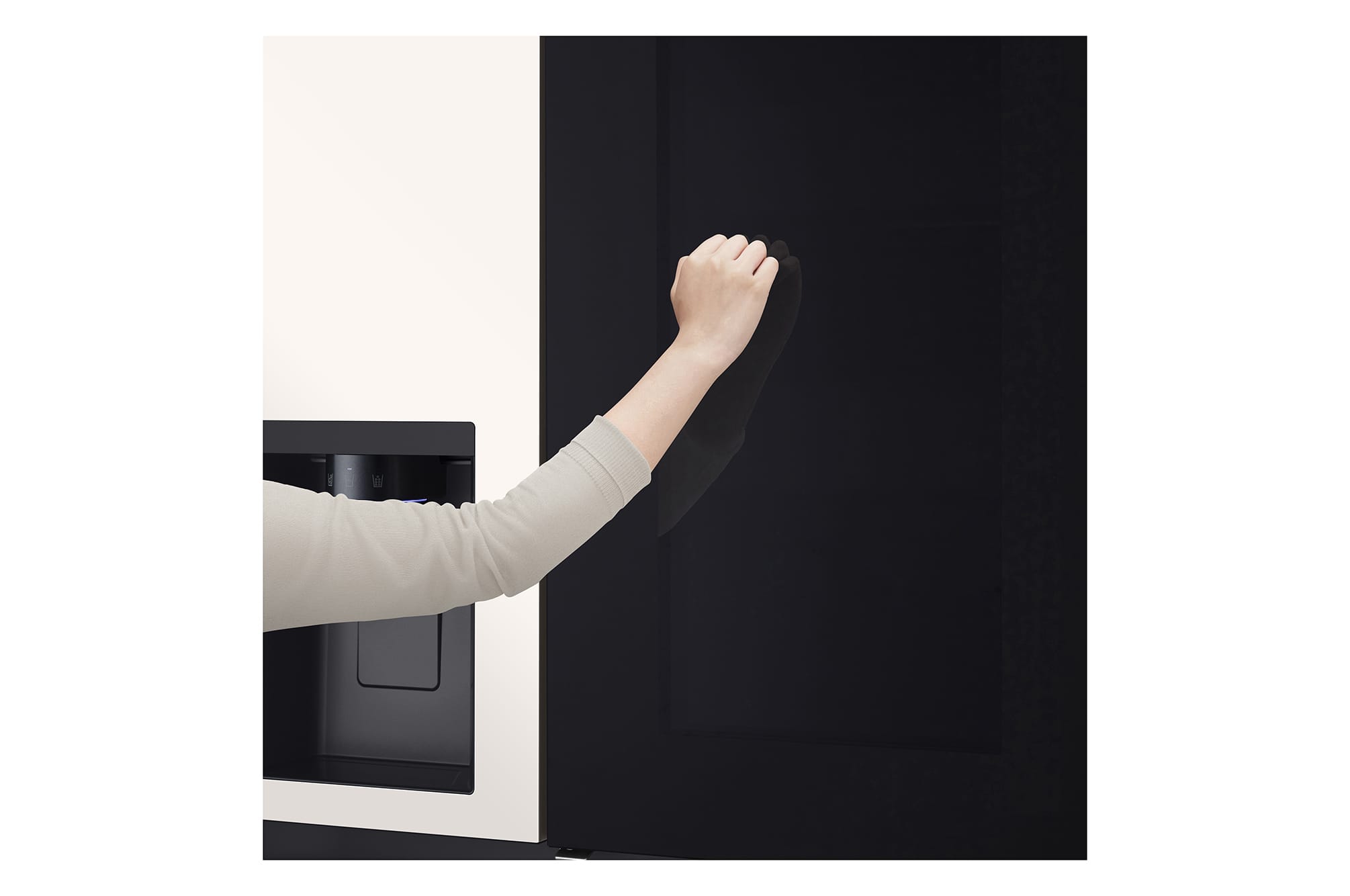 LG 628L InstaView Door-in-Door Side by Side Fridge GS-X6104BE LG 628L InstaView Door-in-Door Side by Side Fridge GS-X6104BE