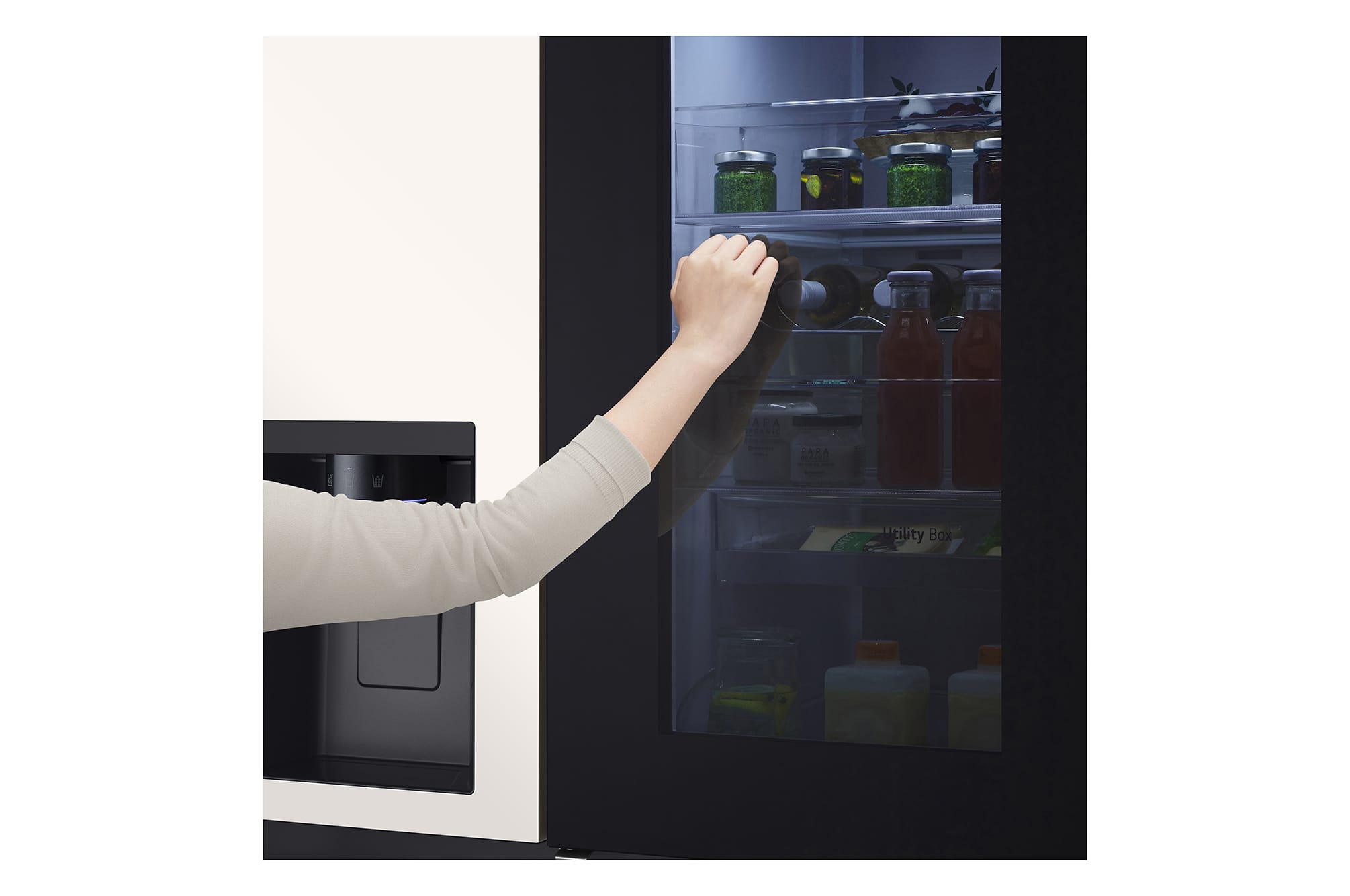 LG 628L InstaView Door-in-Door Side by Side Fridge GS-X6104BE LG 628L InstaView Door-in-Door Side by Side Fridge GS-X6104BE