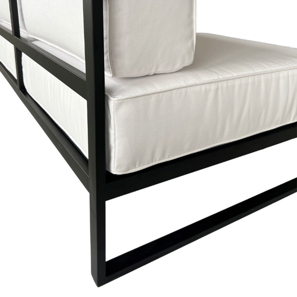 OutdoorSofa3Seater_CU7.png